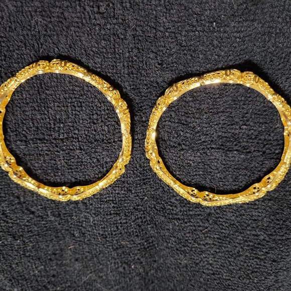 NWOT 24K GOLD-PLATED BRACELET BANGLES - Picture 3 of 3